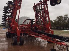 Morris Maxim 3 Seeder Bar Seeding/Planting Equip - picture0' - Click to enlarge