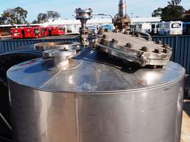 Pressure Vessel (Stainless Steel & Insulated), Capacity: 4,000L - picture2' - Click to enlarge