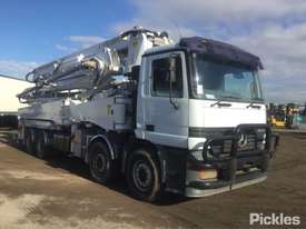 1999 Mercedes-Benz Actros 3240 - picture0' - Click to enlarge