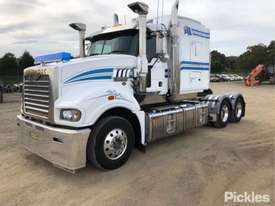 2016 Mack Superliner CLXT - picture2' - Click to enlarge