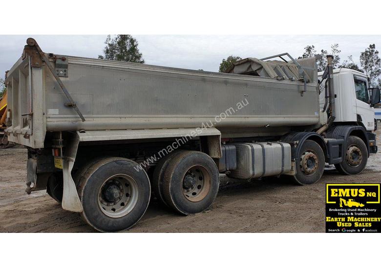 caption 2000 Scania Twin Steer Alloy Tipper. E.M.U.S. TS457