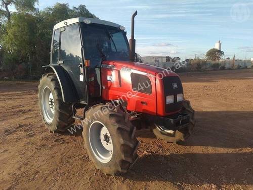 Massey Ferguson 2220