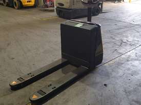 Electric Forklift Walkie Pallet WP Series 2012 - picture2' - Click to enlarge
