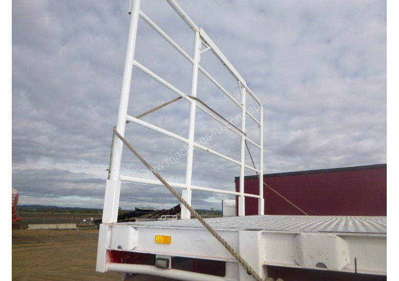 caption Freighter Semi Drop Deck Trailer