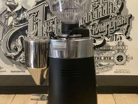 MAZZER KONY ELECTRONIC SILVER, BLACK AND WHITE BRAND NEW ESPRESSO COFFEE GRINDER - picture1' - Click to enlarge