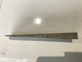 Fox Wedge Steel Straight 210mm long x 38mm Wide x 19mm thick Wedge 08/11T - picture1' - Click to enlarge