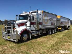 2016 Kenworth T409SAR - picture2' - Click to enlarge