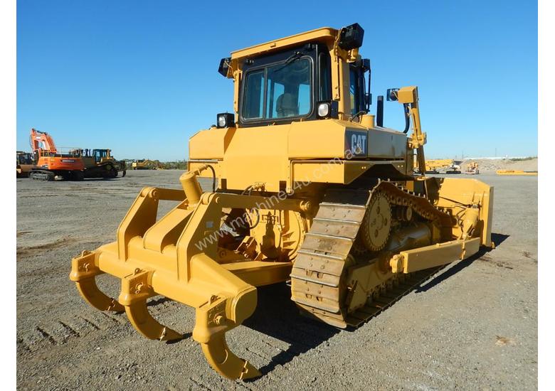 New Caterpillar D 6 T XL Crawler Crane in , - Listed on Machines4u