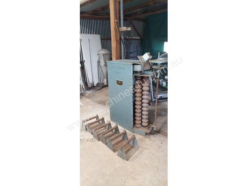 Corrugated Iron Curving Roller