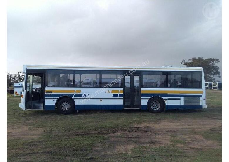caption Scania K113 Volgren