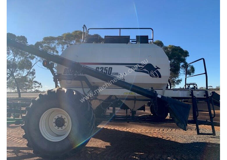 Used 2008 bourgault Bourgault 6350 Air Seeder Cart Seeding Planting