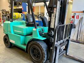 4.0 Tonne Contaner Mast Forklift - For Sale  - picture0' - Click to enlarge