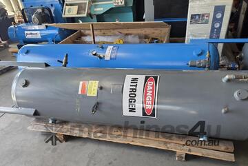 VERTICAL AUSSIE TANKS 60 150 430 500 600 1,000 10,000 Litre. Horizontal 125 500 Litre from $900