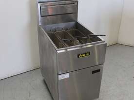 Anets SLG100 Single Pan Fryer - picture0' - Click to enlarge