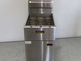 Anets SLG100 Single Pan Fryer - picture0' - Click to enlarge