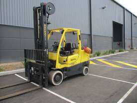 5.543T LPG Counterbalance Forklift - picture0' - Click to enlarge
