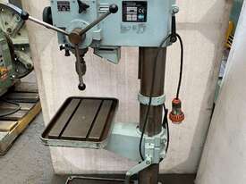 Strands (Sweden) S-32ME Geared Head Drill with power feed - picture0' - Click to enlarge