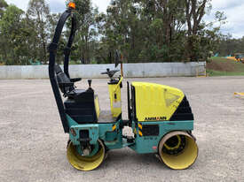 Ammann AV16 Vibrating Roller Roller/Compacting - picture0' - Click to enlarge