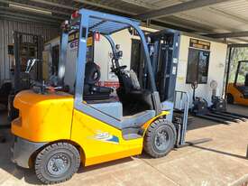 2020 MLAVulcan 2.5T Forklift - Dual Fuel - Hire - picture0' - Click to enlarge