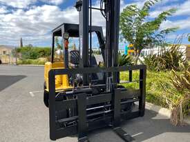 Caterpillar GP50K Forklift - picture1' - Click to enlarge