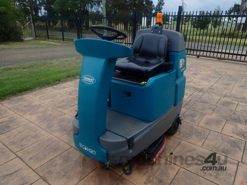 Tennant T7 Sweeper Sweeping/Cleaning