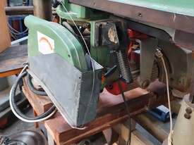 Griggio Radial arm docking saw - picture1' - Click to enlarge