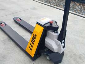 Electric Pallet Truck 1.5T with Lithium Battery - picture1' - Click to enlarge