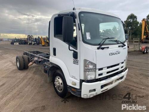 2008 Isuzu NPR 300 MWB