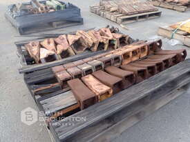PALLET COMPRISING OF ASSORTED BUCKET TEETH (UNUSED) - picture0' - Click to enlarge