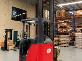 Nichiyu RBRF20 High level reach truck - picture1' - Click to enlarge