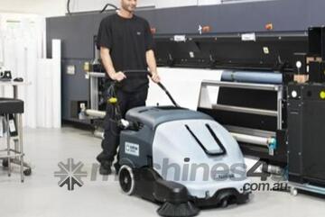Nilfisk SW900 Walk-Behind Sweeper