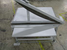 Cardboard Paper Guillotine Trimmer Cutter - Ideal 1080A - picture0' - Click to enlarge