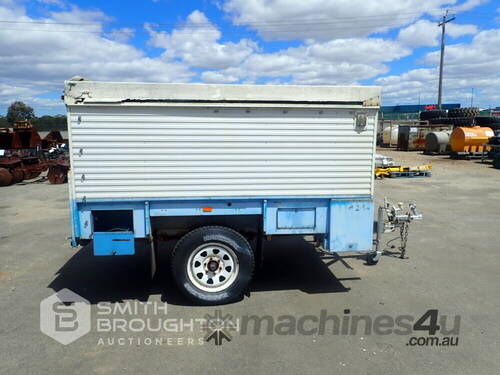 CUSTOM BUILT SINGLE AXLE POP UP CAMPER