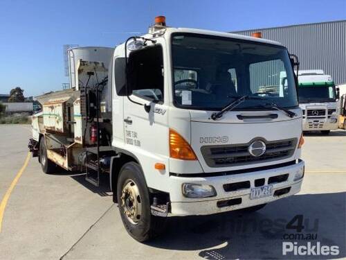 2005 Hino GH1J