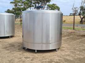 STAINLESS STEEL TANK, MILK VAT 4800lt - picture0' - Click to enlarge