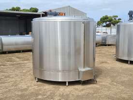 STAINLESS STEEL TANK, MILK VAT 4800lt - picture2' - Click to enlarge