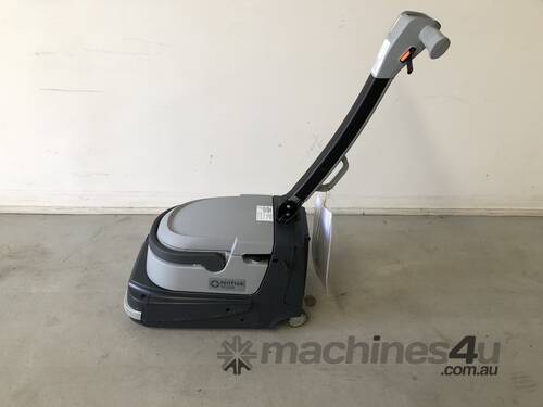 Nilfisk SC250 floor scrubber/dryer