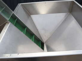 Stainless Hopper Elevator Incline Belt Conveyor - 2.25m high - picture1' - Click to enlarge