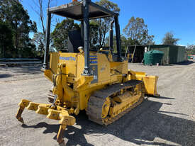 Komatsu D31E-18 Std Tracked-Dozer Dozer - picture2' - Click to enlarge