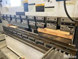 12/2010 Yawei PBA-50/2050 CNC Press Brake - picture0' - Click to enlarge