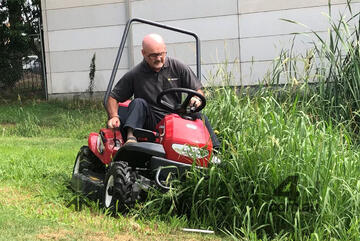 Civiline Atex AR950F All Terrain Ride-on Mower