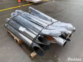 Truck Exhaust Stacks, Group Lot - picture0' - Click to enlarge