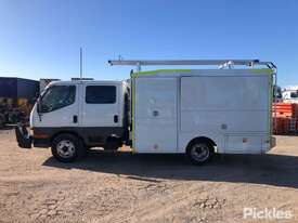 2001 Mitsubishi Canter - picture1' - Click to enlarge