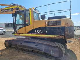 2001 CATERPILLAR 322C EXCAVATOR - picture1' - Click to enlarge