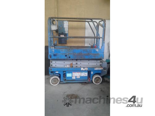 1932 4x4 Genie sizzor , new batteries , 