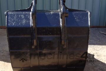 Custom Made Custom 20Ton Black Dig Bucket