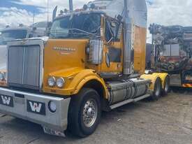 Western Star 4800FX - picture2' - Click to enlarge