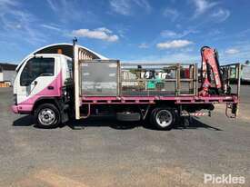 2007 Isuzu NPR400 - picture1' - Click to enlarge