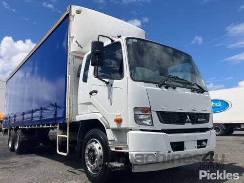 2015 Mitsubishi Fuso Fighter 2427