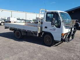 Isuzu NPR200 - picture0' - Click to enlarge